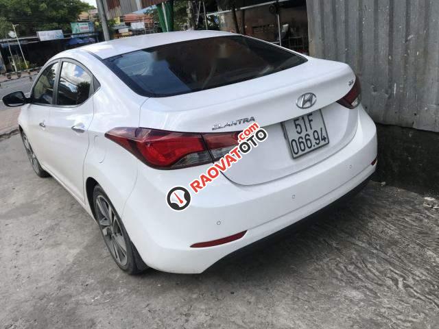 Bán Hyundai Elantra 1.8 AT 2014, màu trắng số sàn, giá 545tr-2