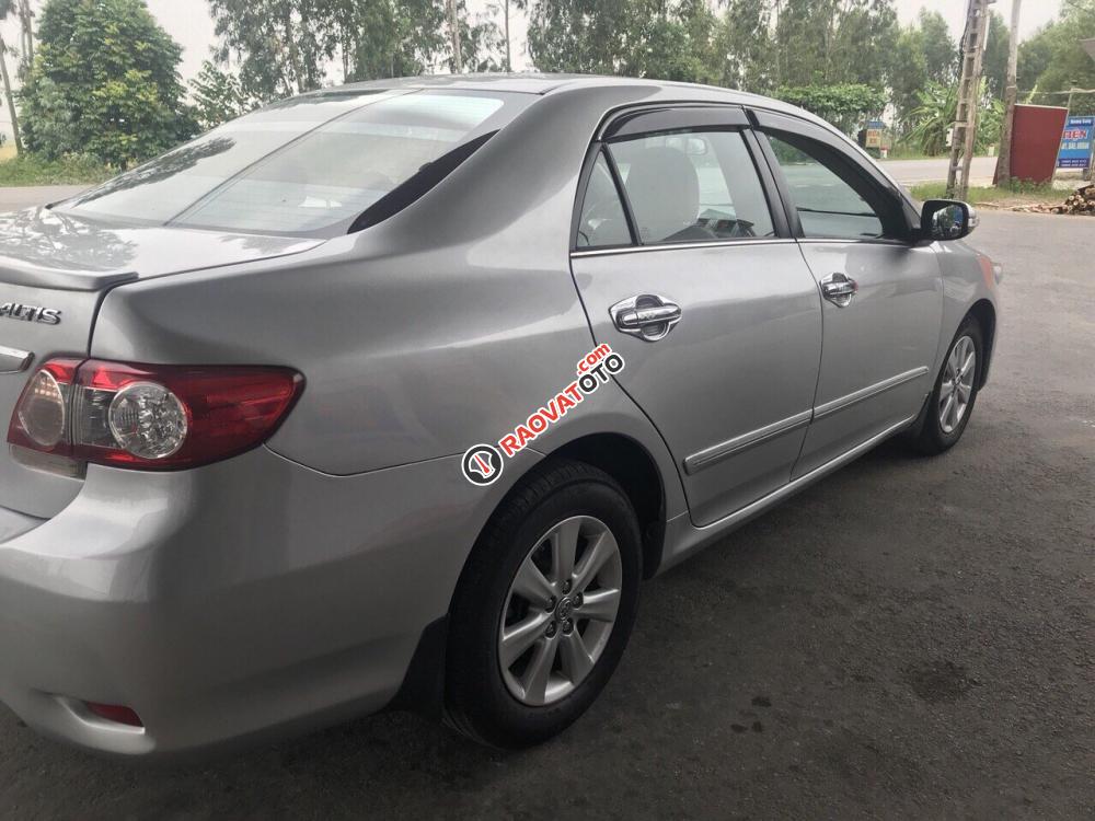 Cần bán gấp Toyota Corolla Altis năm 2011 màu bạc, 445 triệu-3