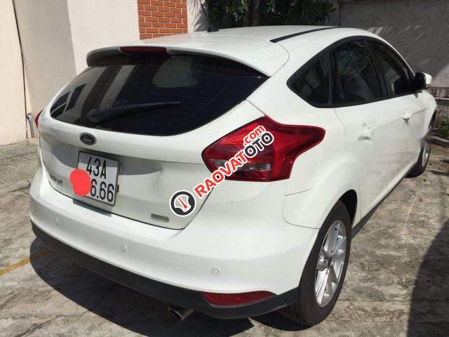 Cần bán lại xe Ford Focus Trend năm sản xuất 2017, màu trắng đã đi 12500km, 580tr-0
