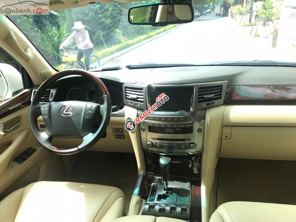 Cần bán gấp Lexus LX 570 đời 2011, màu trắng, nhập khẩu nguyên chiếc-8