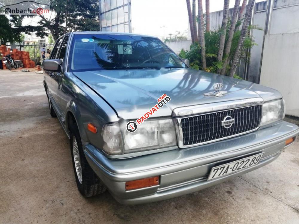 Cần bán Nissan Cedric sản xuất 1992, màu bạc, nhập khẩu-4