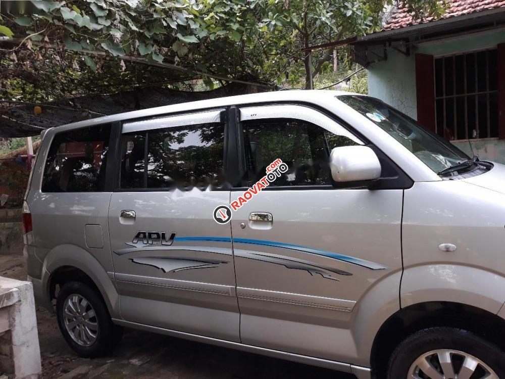 Cần bán gấp Suzuki APV GL 1.6 MT đời 2010, màu bạc, giá tốt-6