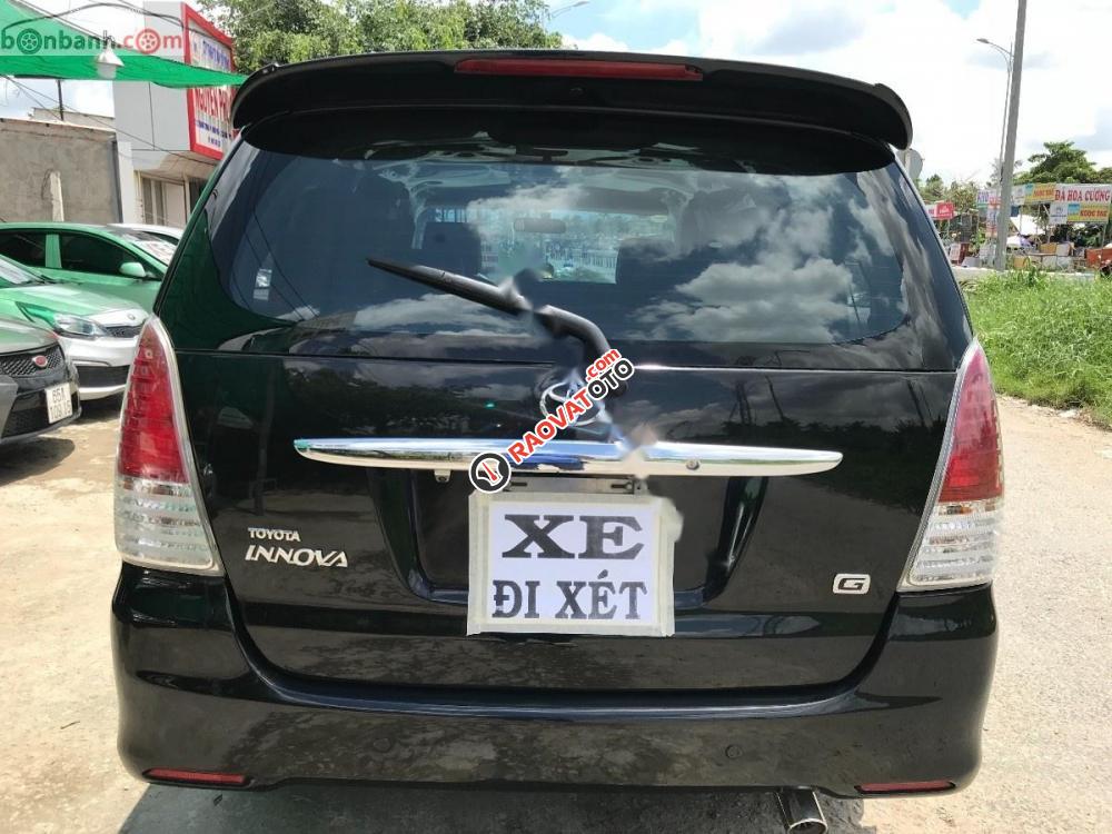 Bán Toyota Innova 2.0 V 2008, màu đen, giá 370tr-2