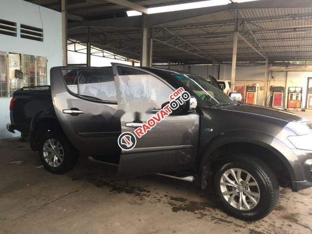 Cần bán lại xe Mitsubishi Triton GLS 2015, màu xám chính chủ-5