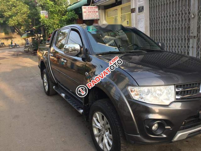 Cần bán lại xe Mitsubishi Triton GLS 2015, màu xám chính chủ-3