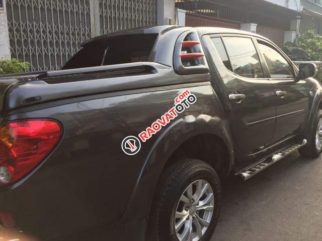 Cần bán lại xe Mitsubishi Triton GLS 2015, màu xám chính chủ-2