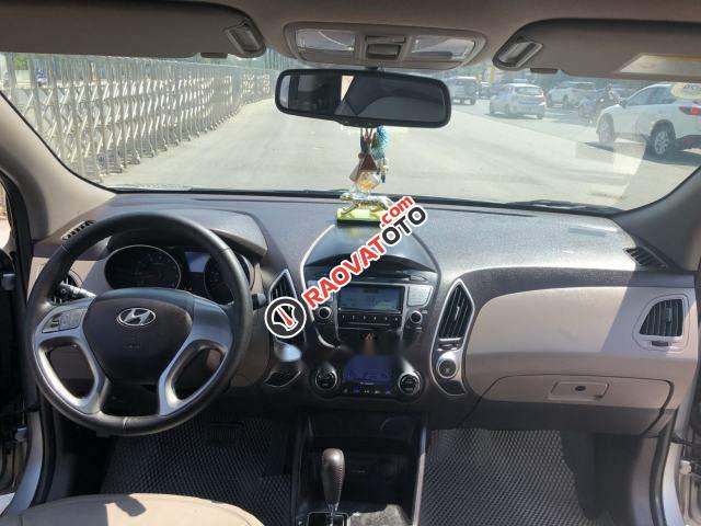 Cần bán xe Hyundai Tucson 4WD sản xuất năm 2011, màu bạc, nhập khẩu, giá 565tr-0