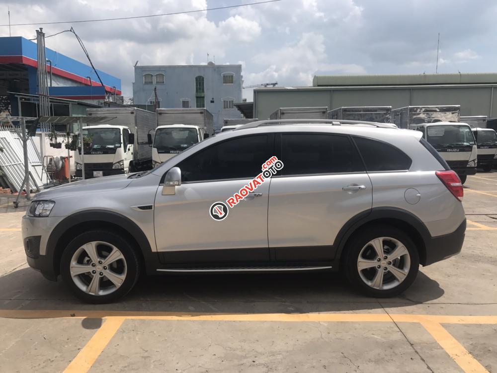 Bán Chevrolet Captiva LTZ 2018, màu bạc như mới, 620 triệu-4