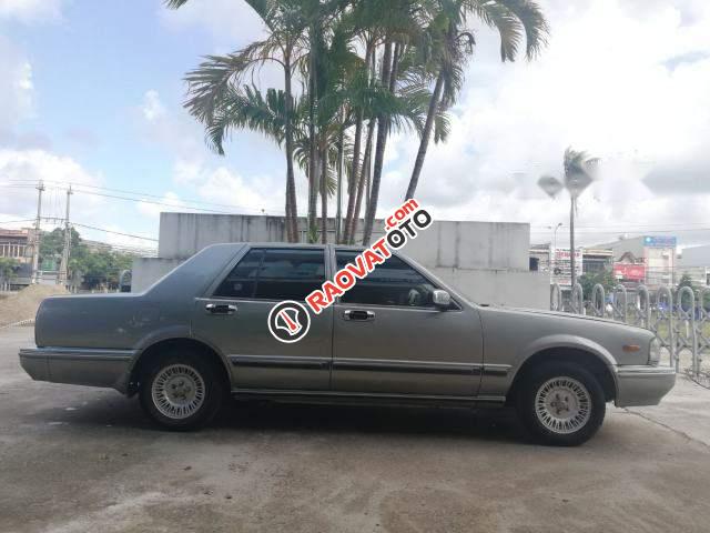 Bán Nissan Cedric sản xuất 1992, màu xám, nhập khẩu  -5