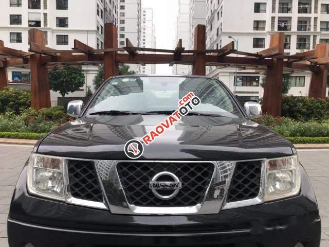 Gia đình bán Nissan Navara LE đời 2013, màu đen-2