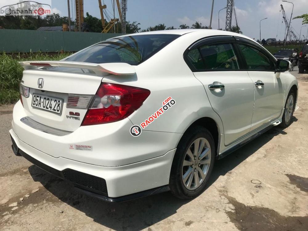 Cần bán xe Honda Civic 2.0 sản xuất năm 2016, màu trắng-6