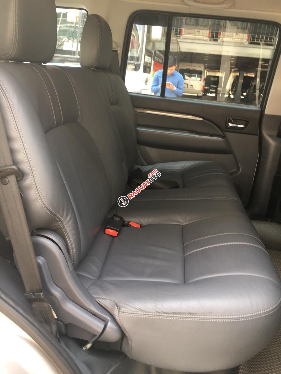 Bán Ford Everest Limited đời 2013, màu vàng, xe chính hãng Ford-3