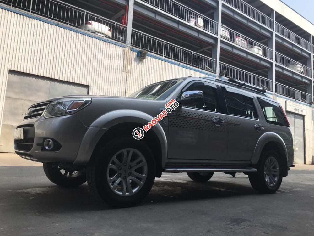 Bán Ford Everest Limited đời 2013, màu vàng, xe chính hãng Ford-0