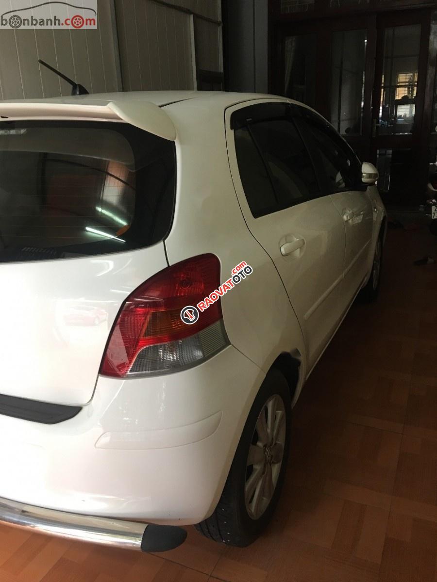 Cần bán lại xe Toyota Yaris 1.5 AT đời 2012, màu trắng, nhập khẩu -0