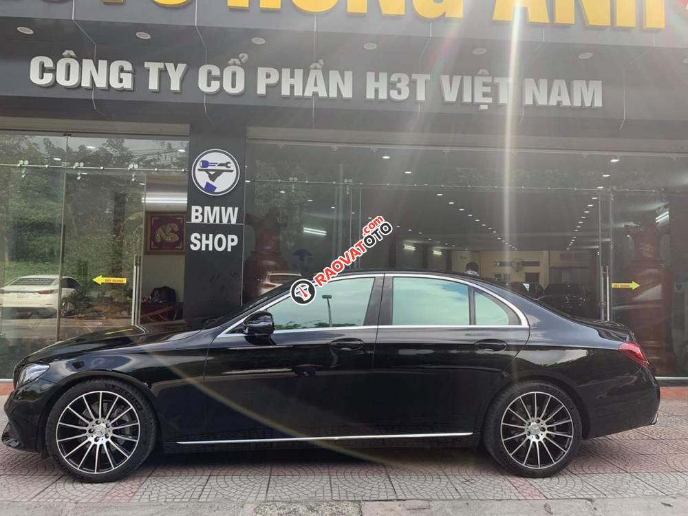 Bán Mercedes-Benz E250 mdel 2017 siêu lướt-2