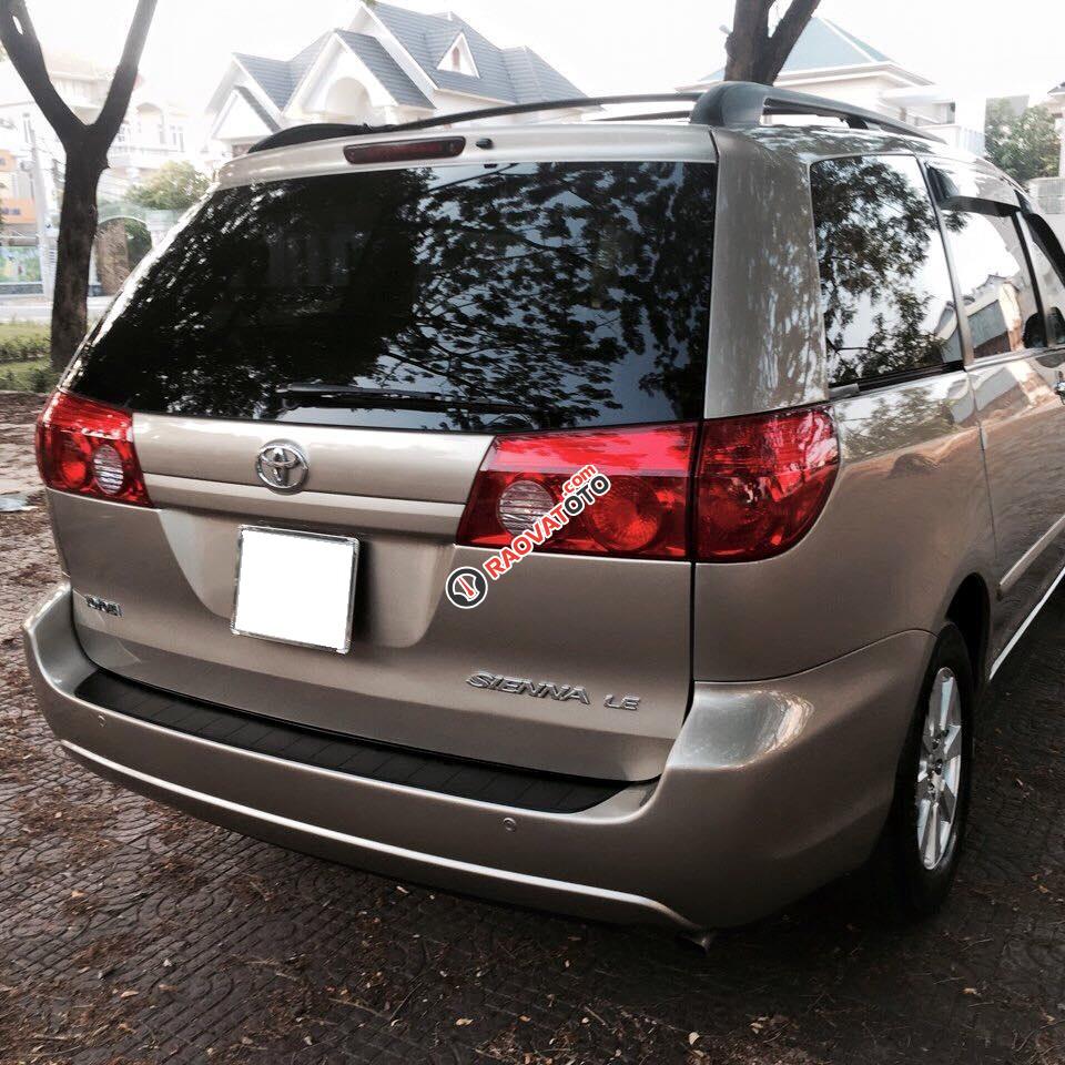 Bán xe Toyota Sienna LE 2007 màu vàng ghi, nhập Mỹ-1