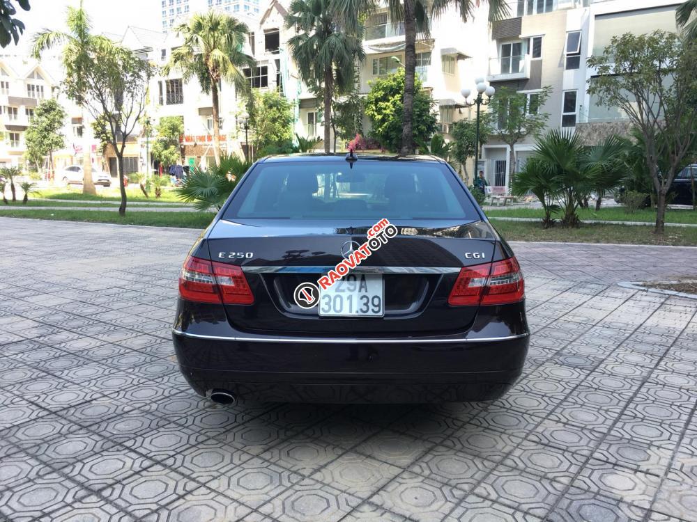 Cần bán xe Mercedes E250 CGI đời 2011, màu nâu, nhập khẩu nguyên chiếc-2