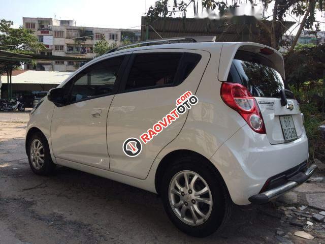 Bán xe Chevrolet Spark LT 1.0 MT đời 05/2016, odo 28.400 km-3