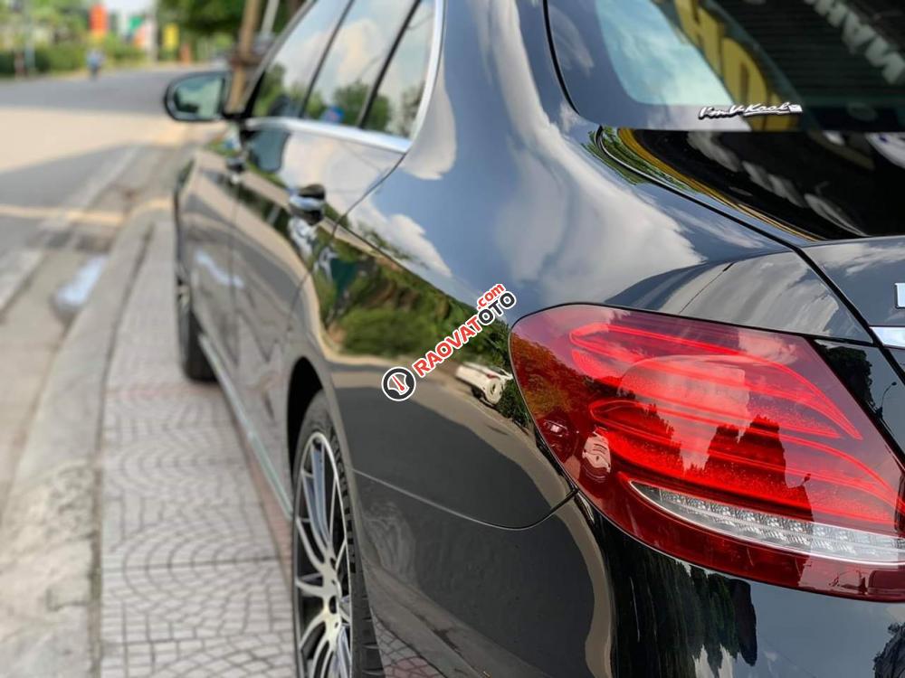 Bán Mercedes-Benz E250 mdel 2017 siêu lướt-15