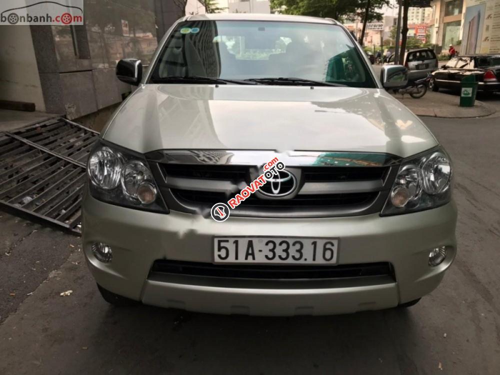 Cần bán Toyota Fortuner SR5 2008, màu bạc, nhập khẩu nguyên chiếc số tự động, giá chỉ 520 triệu-7