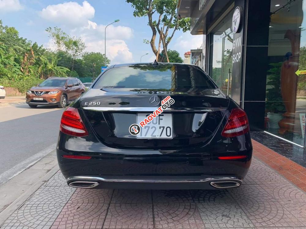 Bán Mercedes-Benz E250 mdel 2017 siêu lướt-1