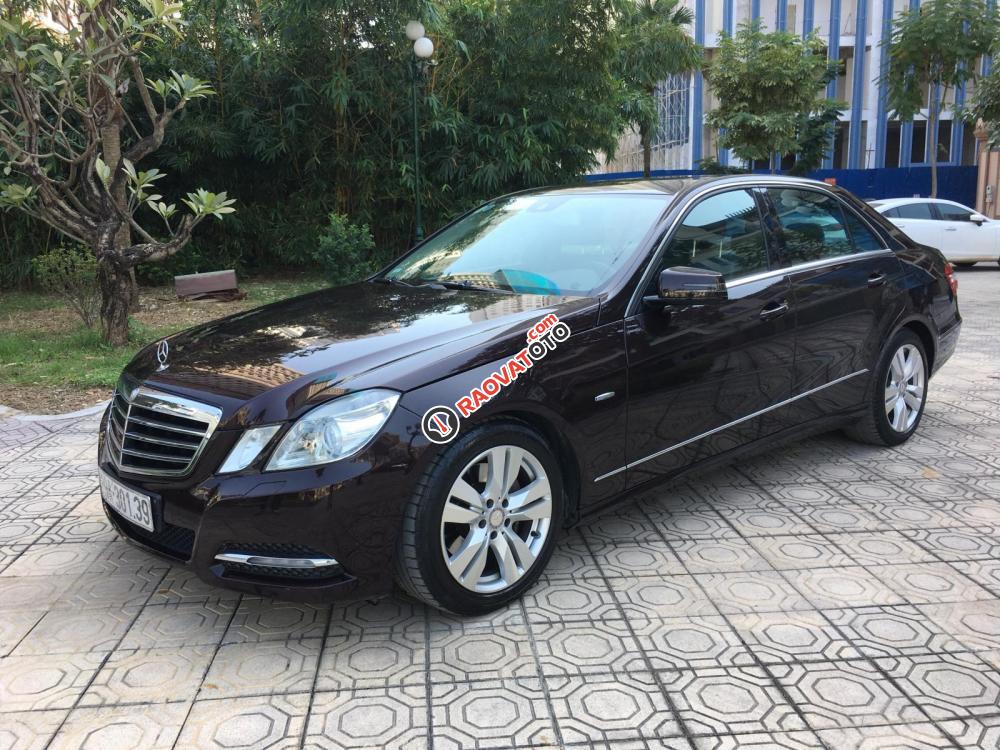 Cần bán xe Mercedes E250 CGI đời 2011, màu nâu, nhập khẩu nguyên chiếc-15