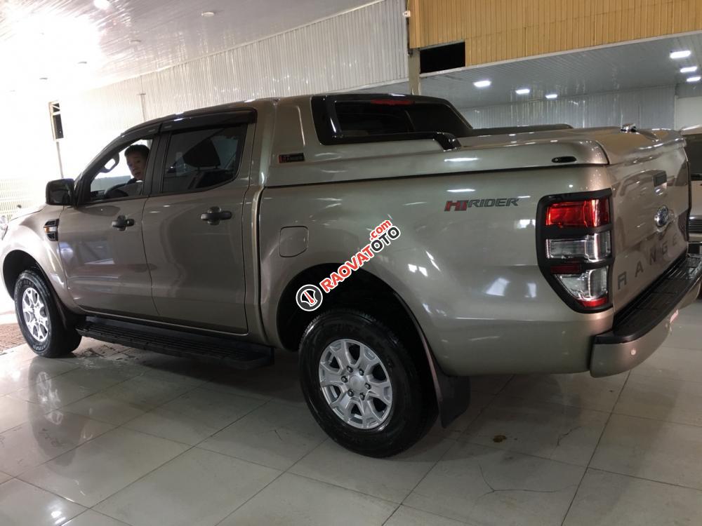 Bán Ford Ranger XLS 4X2 MT sản xuất 2017, xe nhập-9