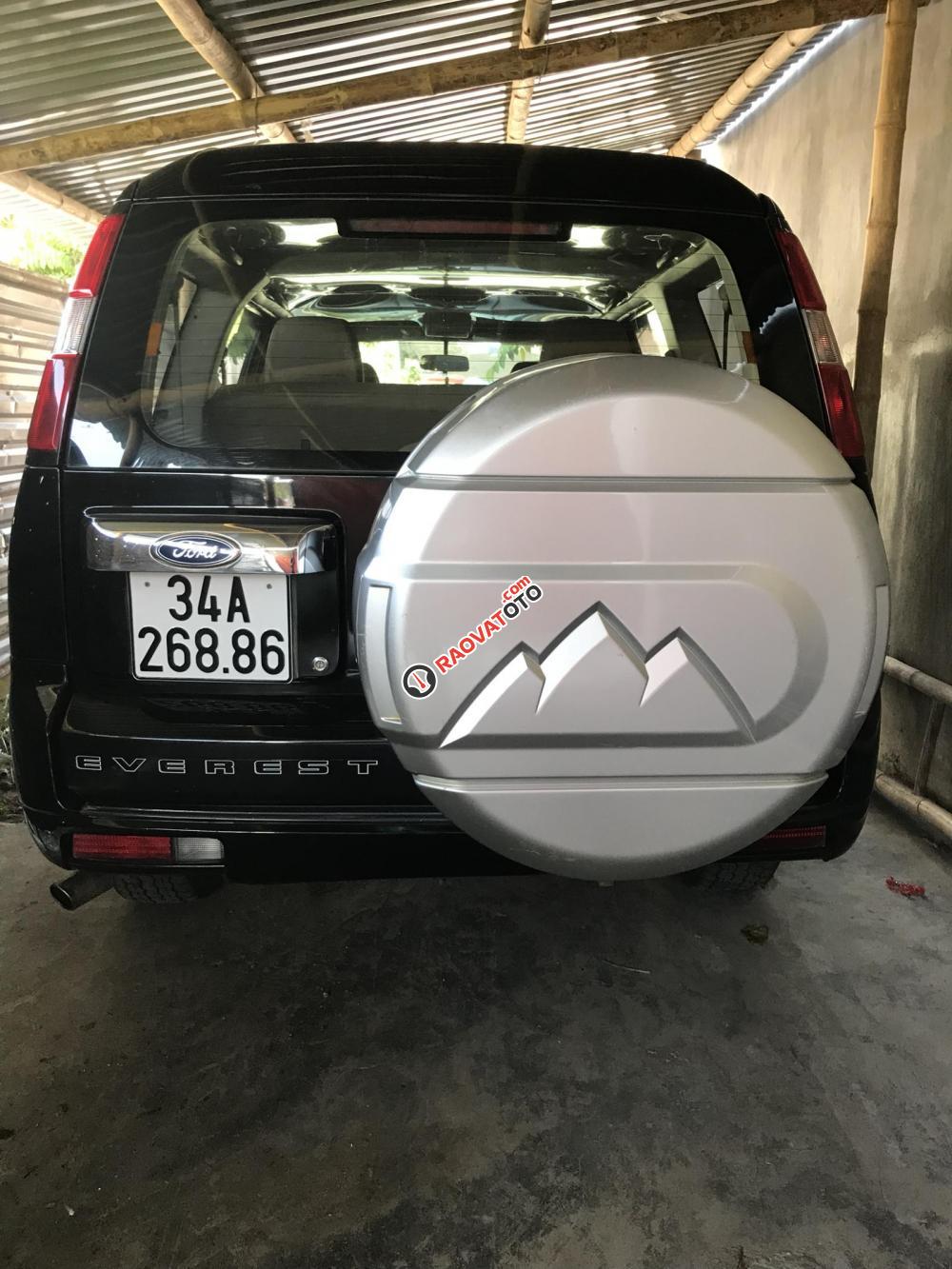 Xe Ford Everest sản xuất 2010 màu đen-4
