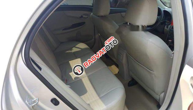 Cần bán gấp Toyota Corolla altis 2.0V 2013, màu bạc-5