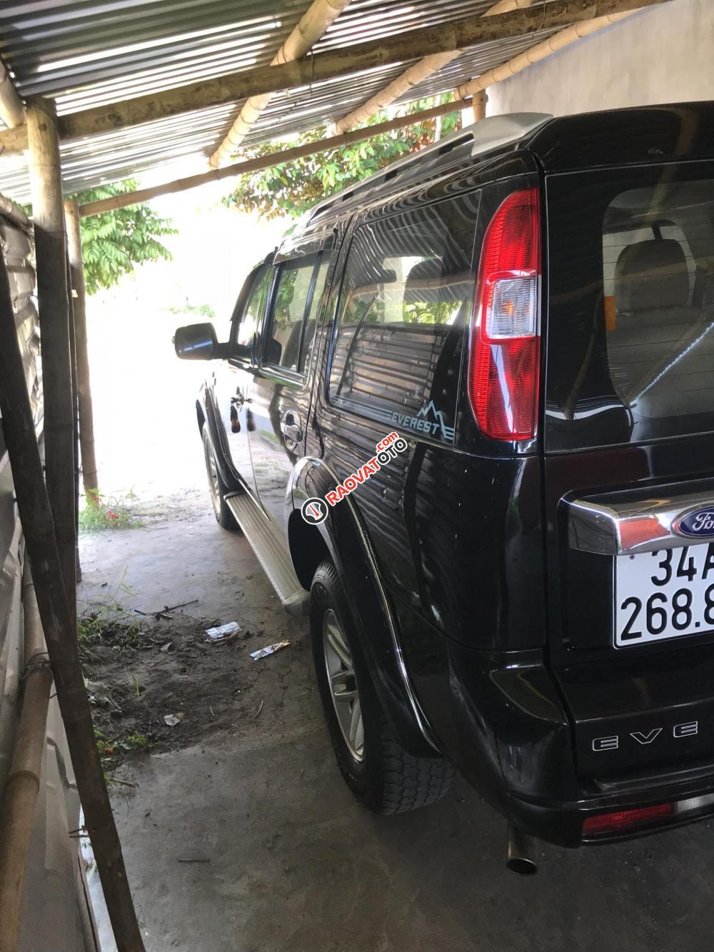 Xe Ford Everest sản xuất 2010 màu đen-5