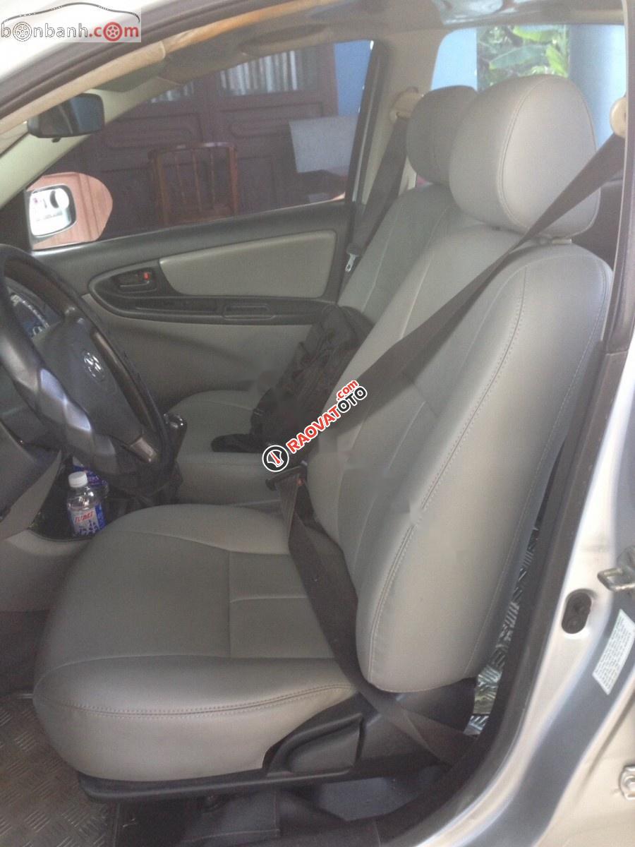 Cần bán Toyota Vios E sản xuất 2007, màu bạc, xe gia đình tên cá nhân-3