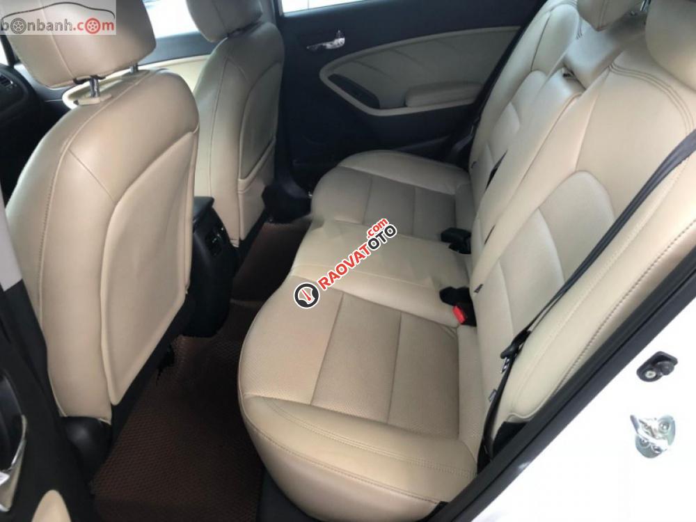 Bán Kia Cerato Signature 1.6AT 2017, màu trắng-4