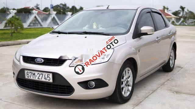 Cần bán gấp Ford Focus 1.8MT sản xuất 2010, giá tốt-1