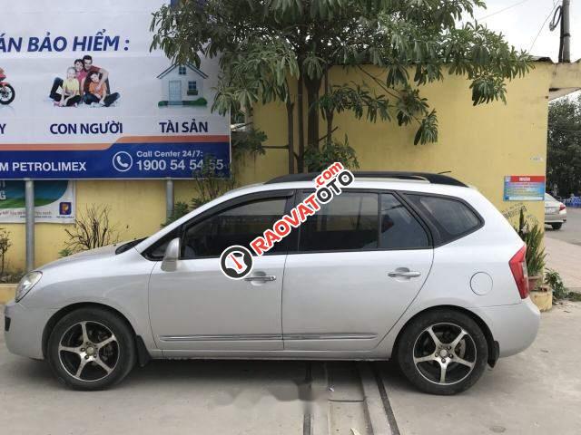 Bán Kia Carens 2.0 sản xuất năm 2010, màu bạc, giá tốt-1