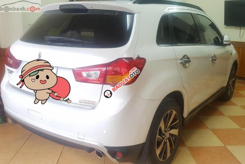 Bán ô tô Mitsubishi Outlander Sport Premium sản xuất năm 2016, màu trắng, nhập khẩu chính chủ, 789tr-0