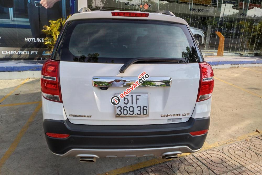 Bán xe Chevrolet Captiva LTZ 2015, số tự động, màu trắng, xe nhà đi-2