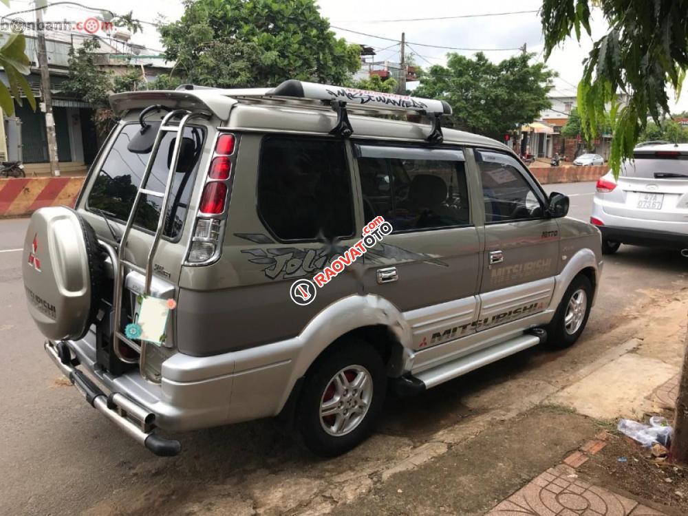 Salon Ngân Nguyên bán xe Jolie sản xuất 2005, đăng ký 2006, xe phiên bản Limited-1