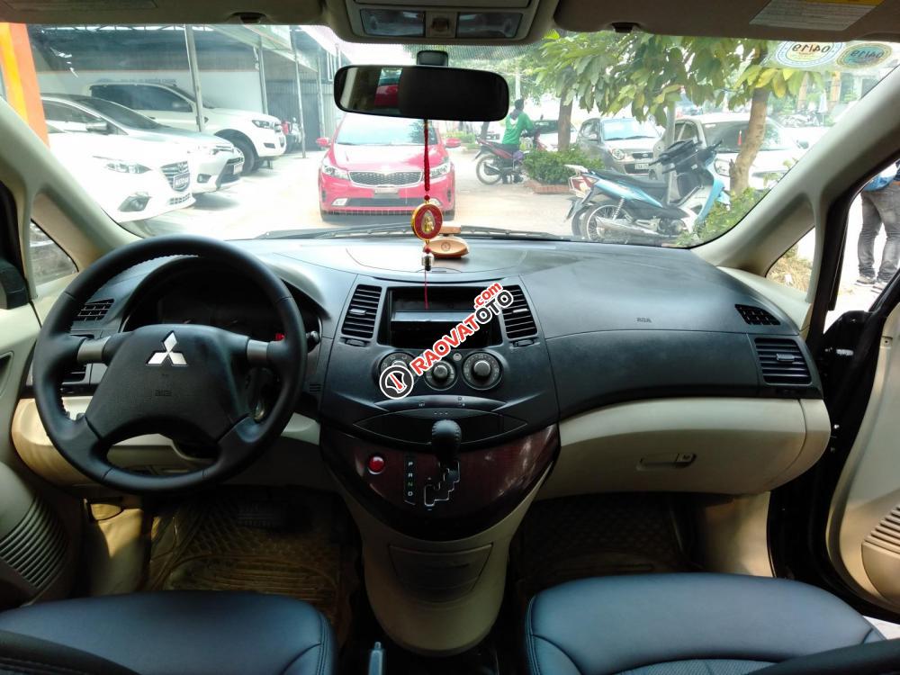 Cần bán xe Mitsubishi Grandis 2.4 Mivec đời 2009-4