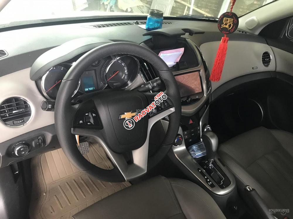Bán xe Chevrolet Cruze 1.8 LTZ 2016 màu đồng, biển số Sóc Trăng-3