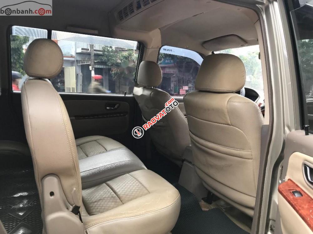 Salon Ngân Nguyên bán xe Jolie sản xuất 2005, đăng ký 2006, xe phiên bản Limited-3