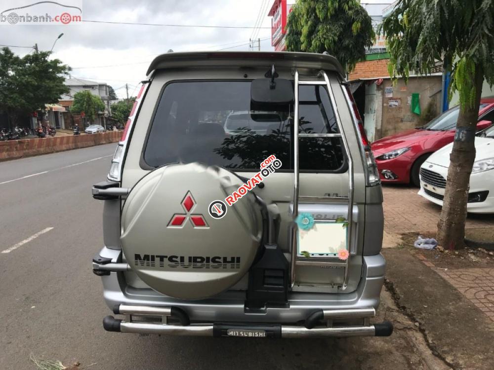 Salon Ngân Nguyên bán xe Jolie sản xuất 2005, đăng ký 2006, xe phiên bản Limited-6