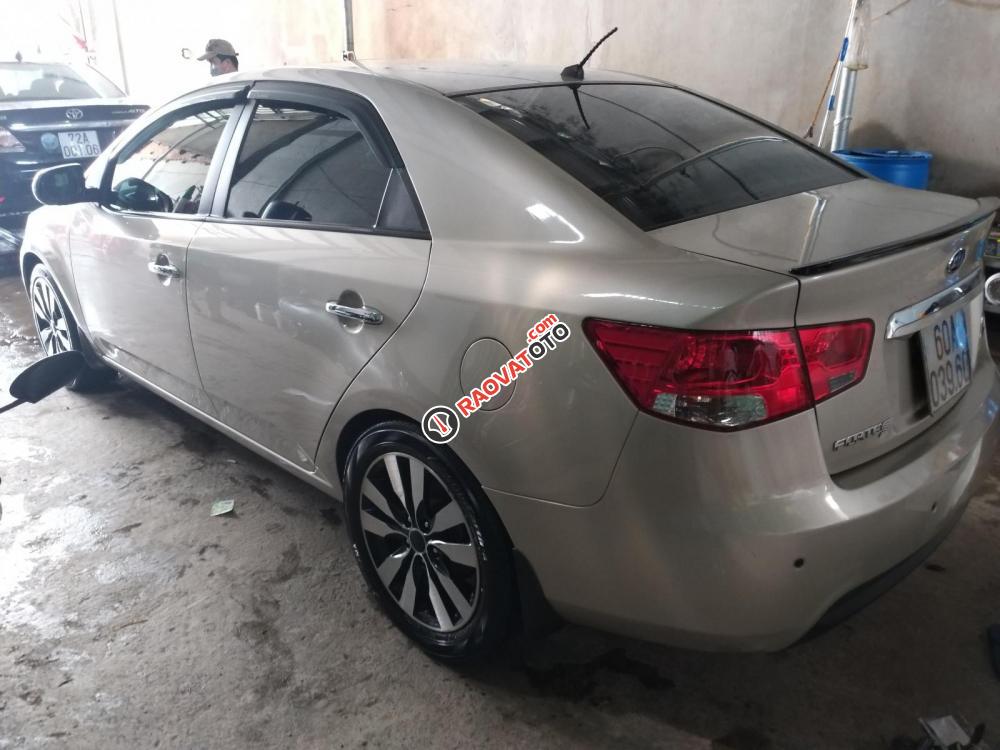 Bán xe Kia Forte sx năm 2012, màu kem (be) còn mới, giá chỉ 340 triệu-2