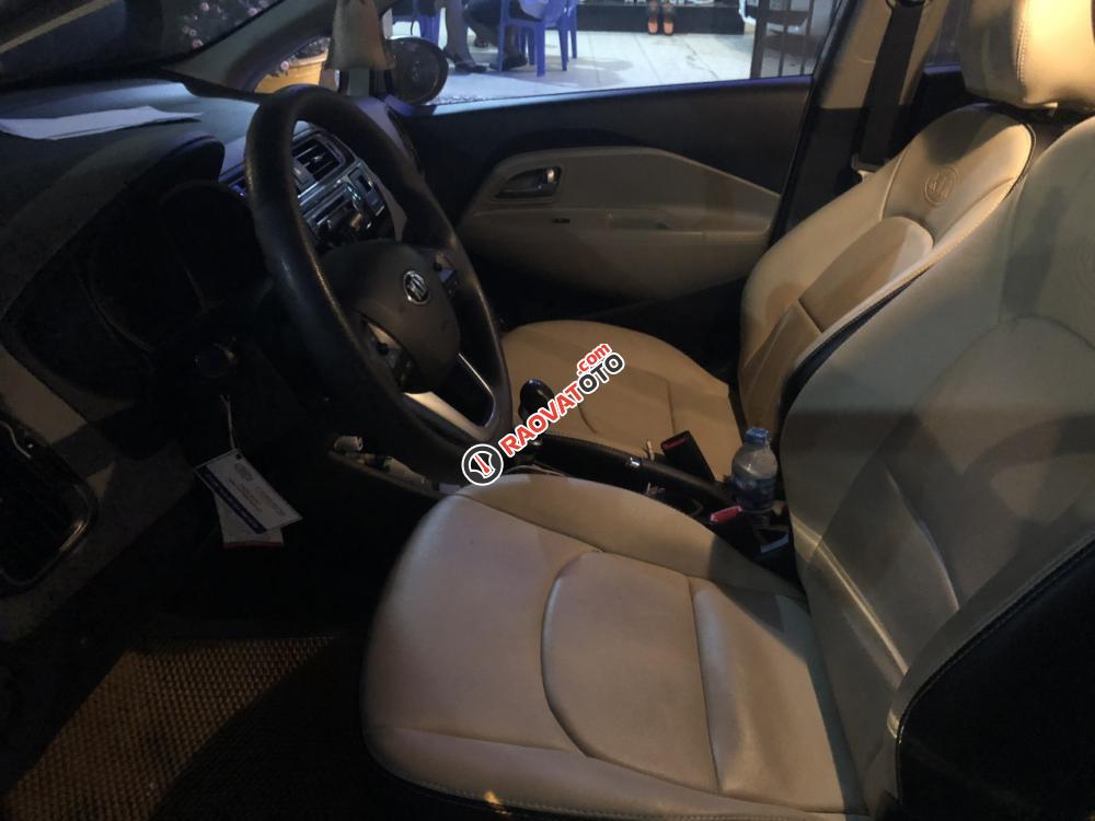 Bán xe Kia Rio model 2018, màu trắng, xe nhập-0