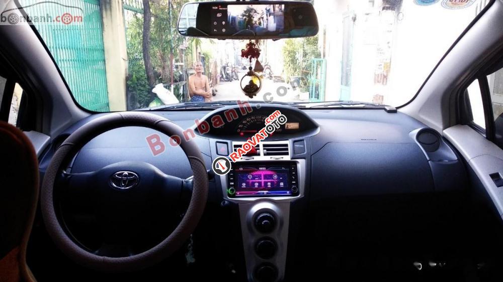 Bán Toyota Yaris 1.3 đời 2008, màu bạc, nhập khẩu nguyên chiếc-0