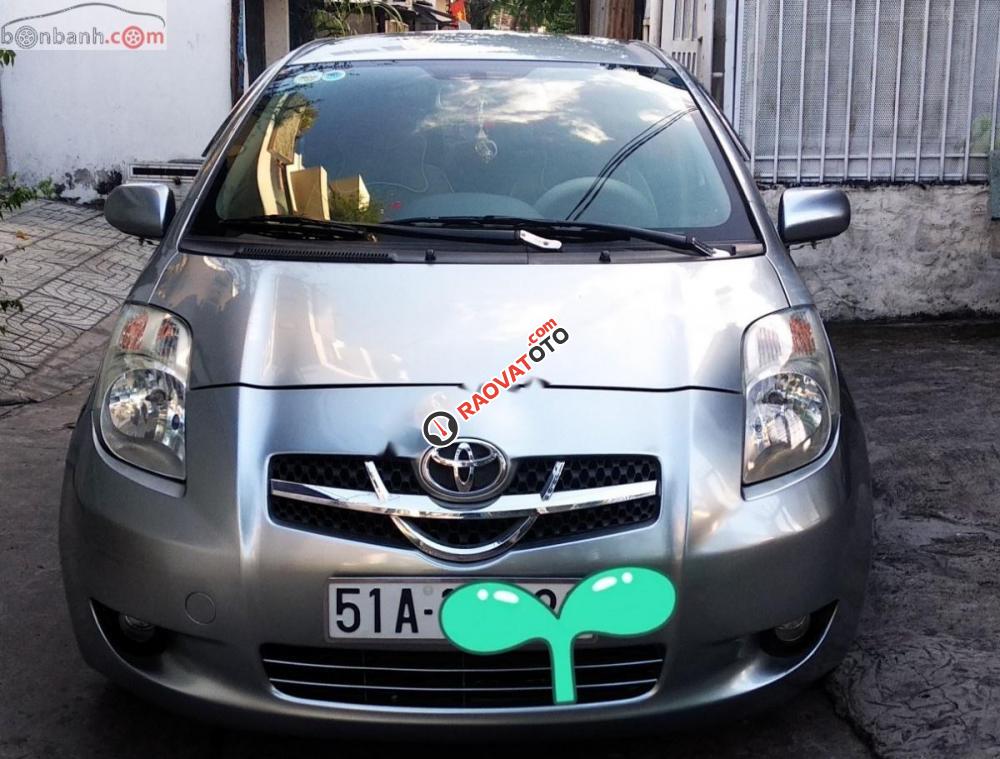 Bán Toyota Yaris 1.3 đời 2008, màu bạc, nhập khẩu nguyên chiếc-4