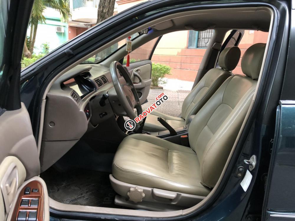 Cần bán xe Toyota Camry GLi năm 2000 máy 2.2-5