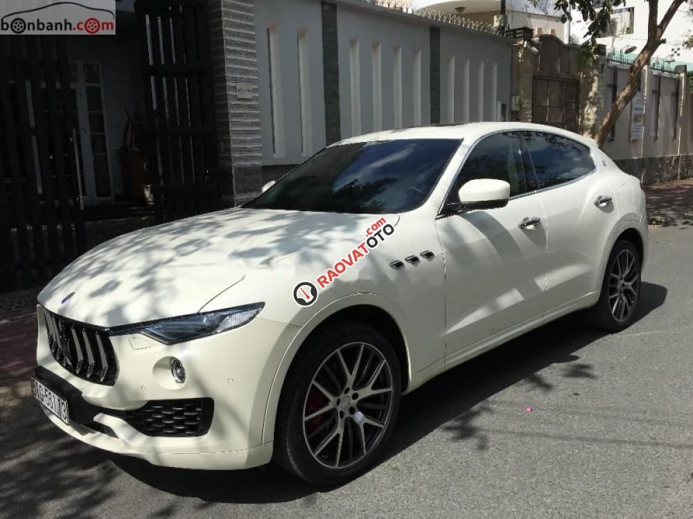 Bán ô tô Maserati Levante năm sản xuất 2018, màu trắng, nhập khẩu nguyên chiếc-8