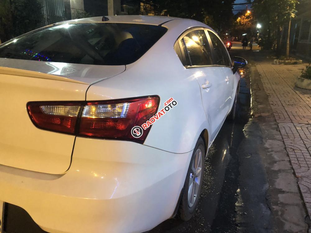 Bán xe Kia Rio model 2018, màu trắng, xe nhập-4