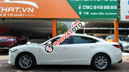 Bán xe Mazda 6 2.0 L AT năm sản xuất 2016, màu trắng
-0