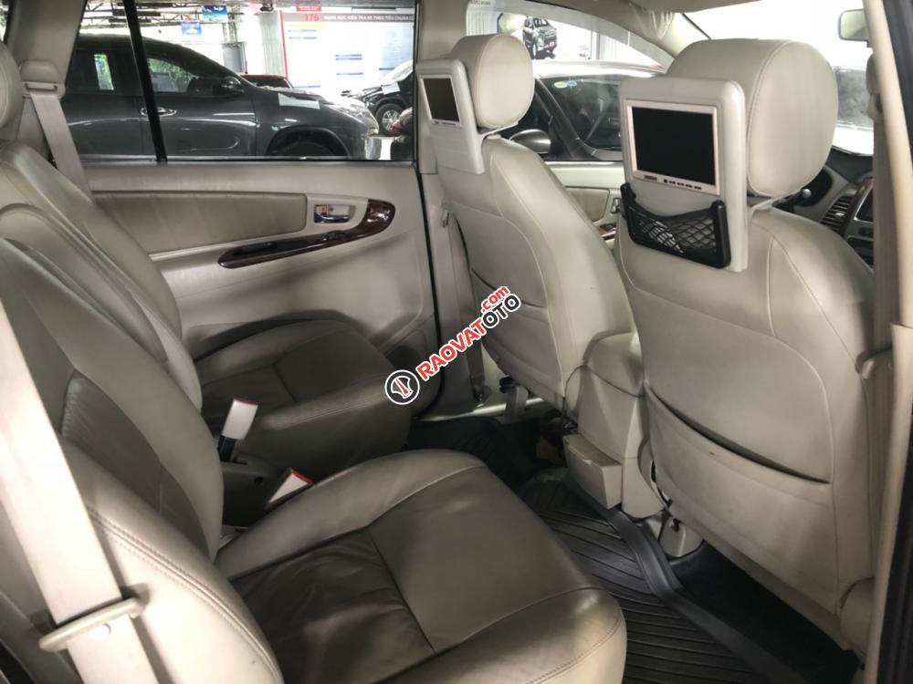 Bán Innova V tự động 2014, giá tốt LH Sao Mai-8